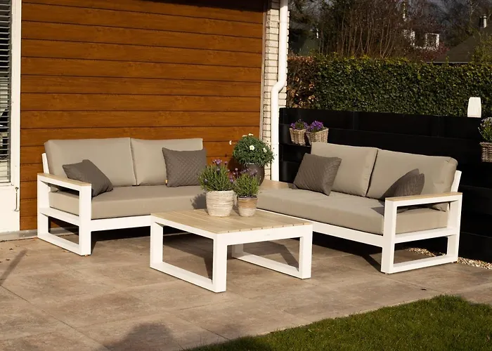 Toekomst 24 - - De Zeebries Not Intended For Company Or Work-related *